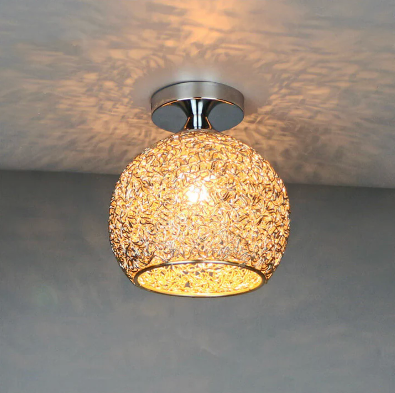 Meluné - Metal Globe Ceiling Light
