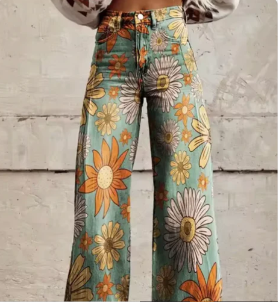 Lana – Wide Pants with Colorful Print