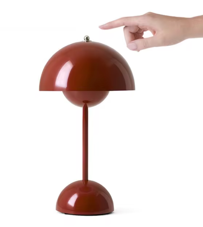 Luminous waves LED table lamp