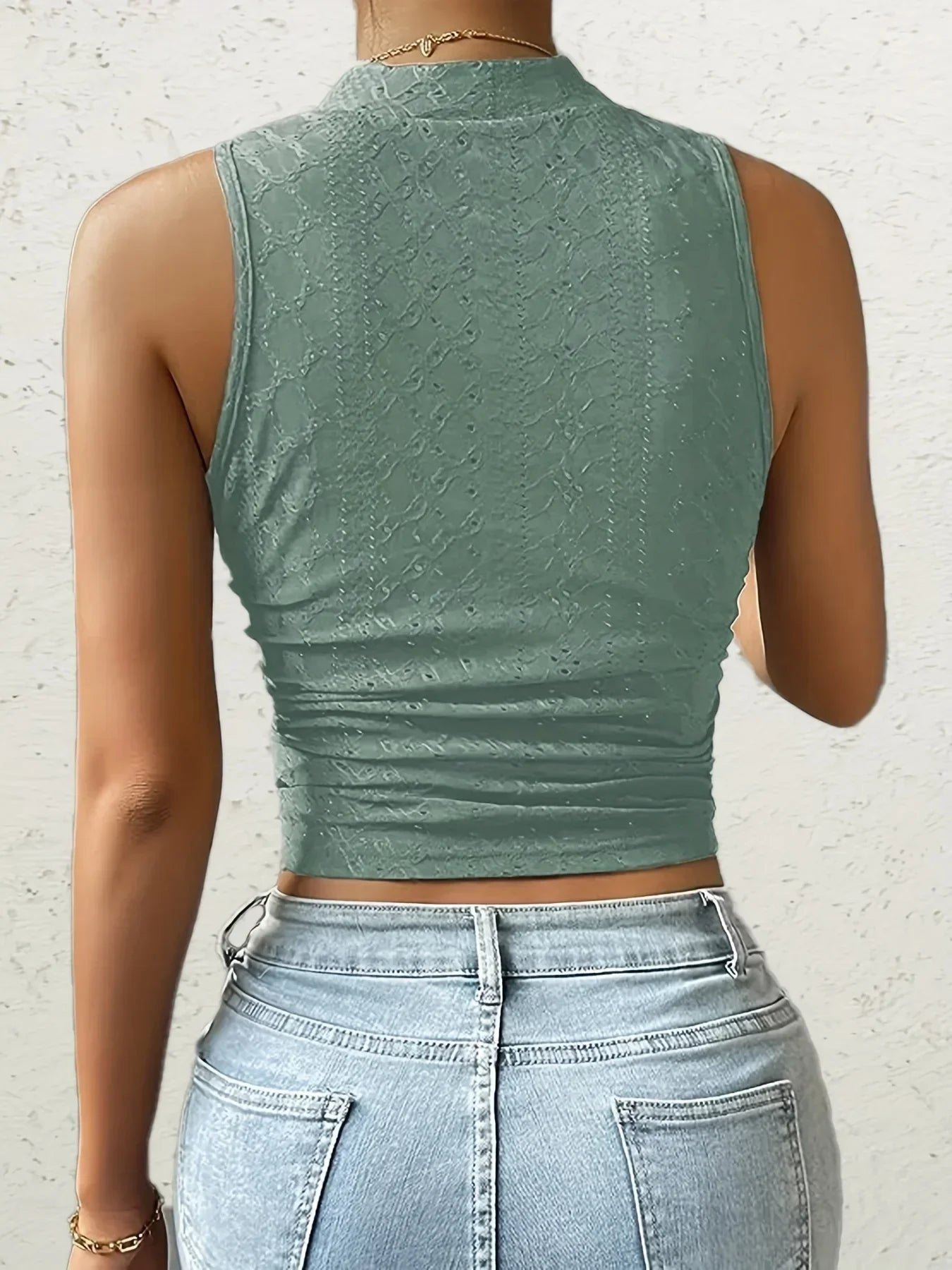Grietje - Embroidered Tank Top with Round Neck