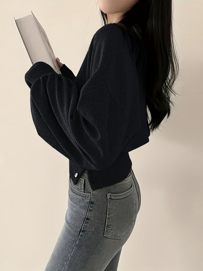 Selena | Trendy Sweater met Knoopdetails en Ballonmouwen