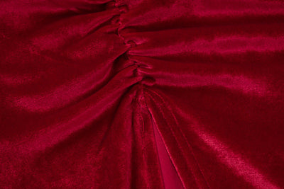 Demi | Zwarte feestjurk met split met one-shoulder ontwerp