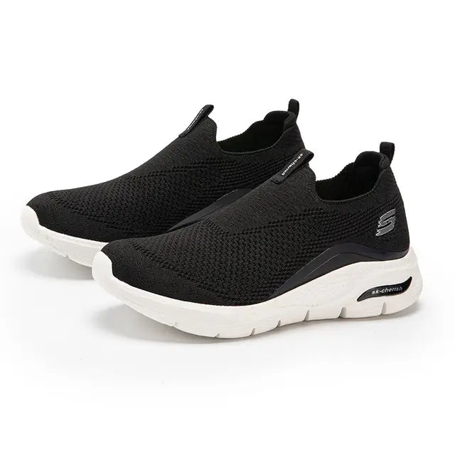 Jasper | Comfortable black slip-on sneakers