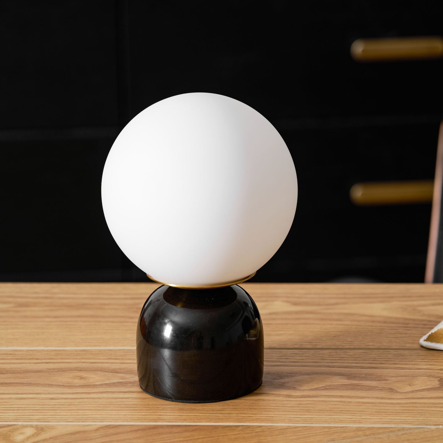 Dirella - Contemporary Sphere Marble Table Lamp