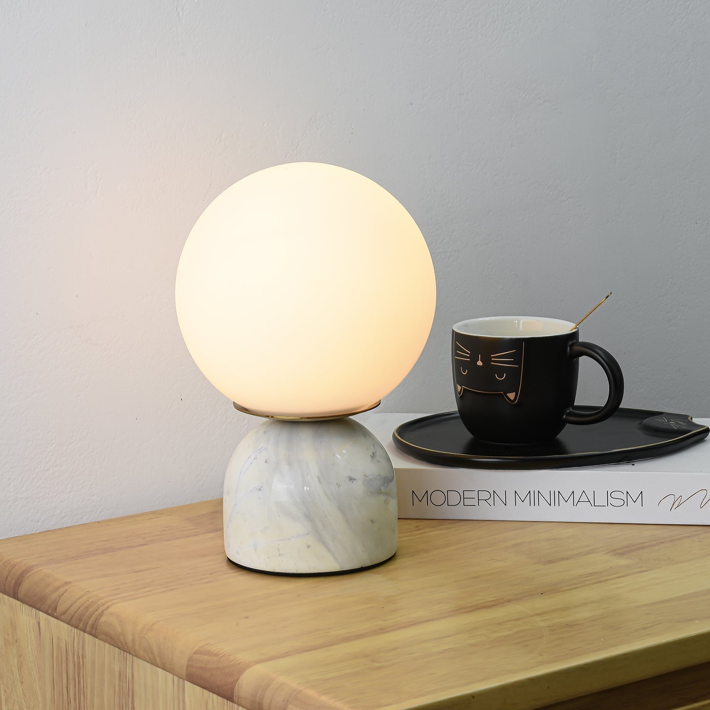 Dirella - Contemporary Sphere Marble Table Lamp