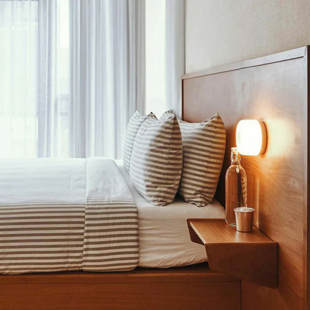 Zyra – Warm White LED Glass Indoor Wall Light