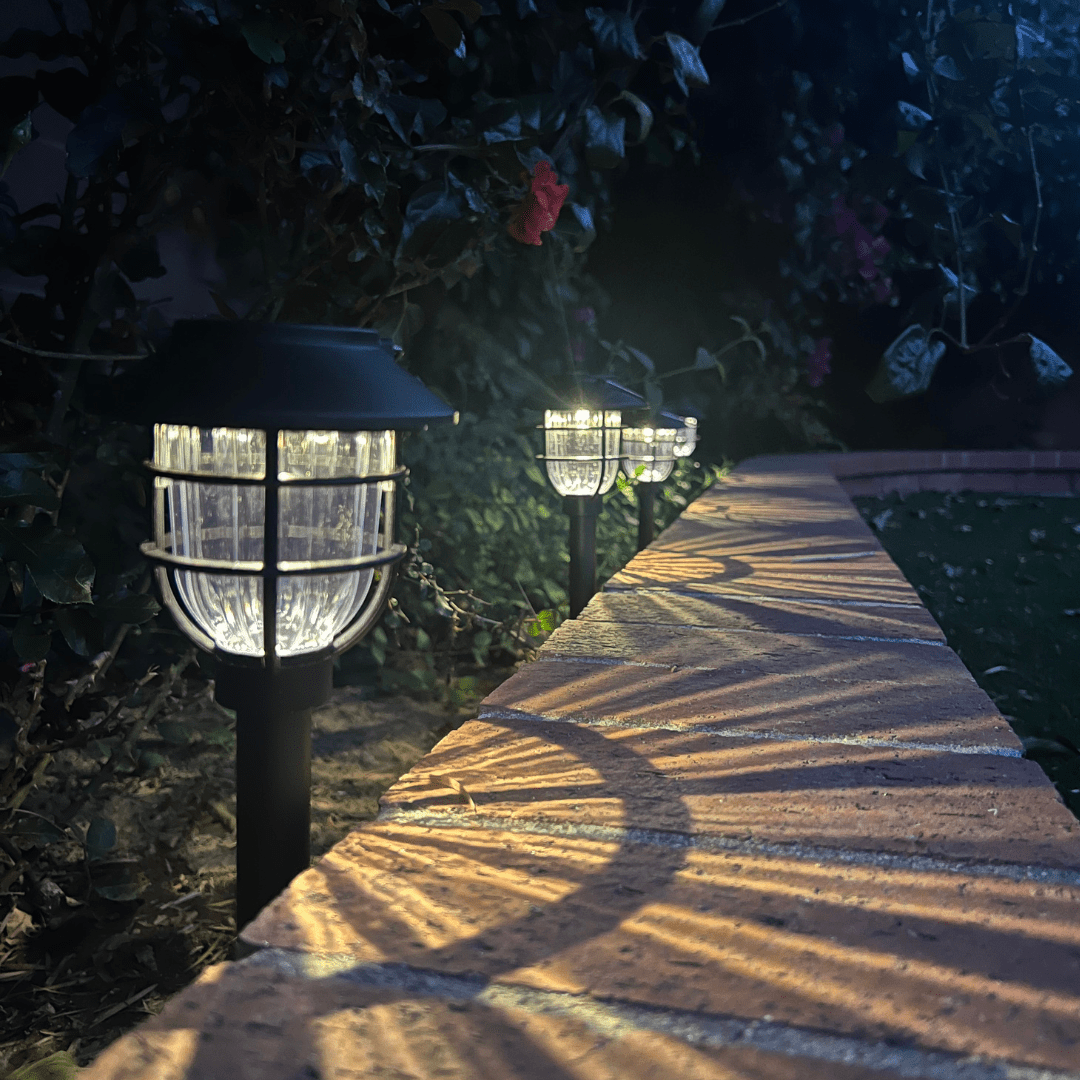 Velorian – Vintage Solar LED Path Light Cage Design