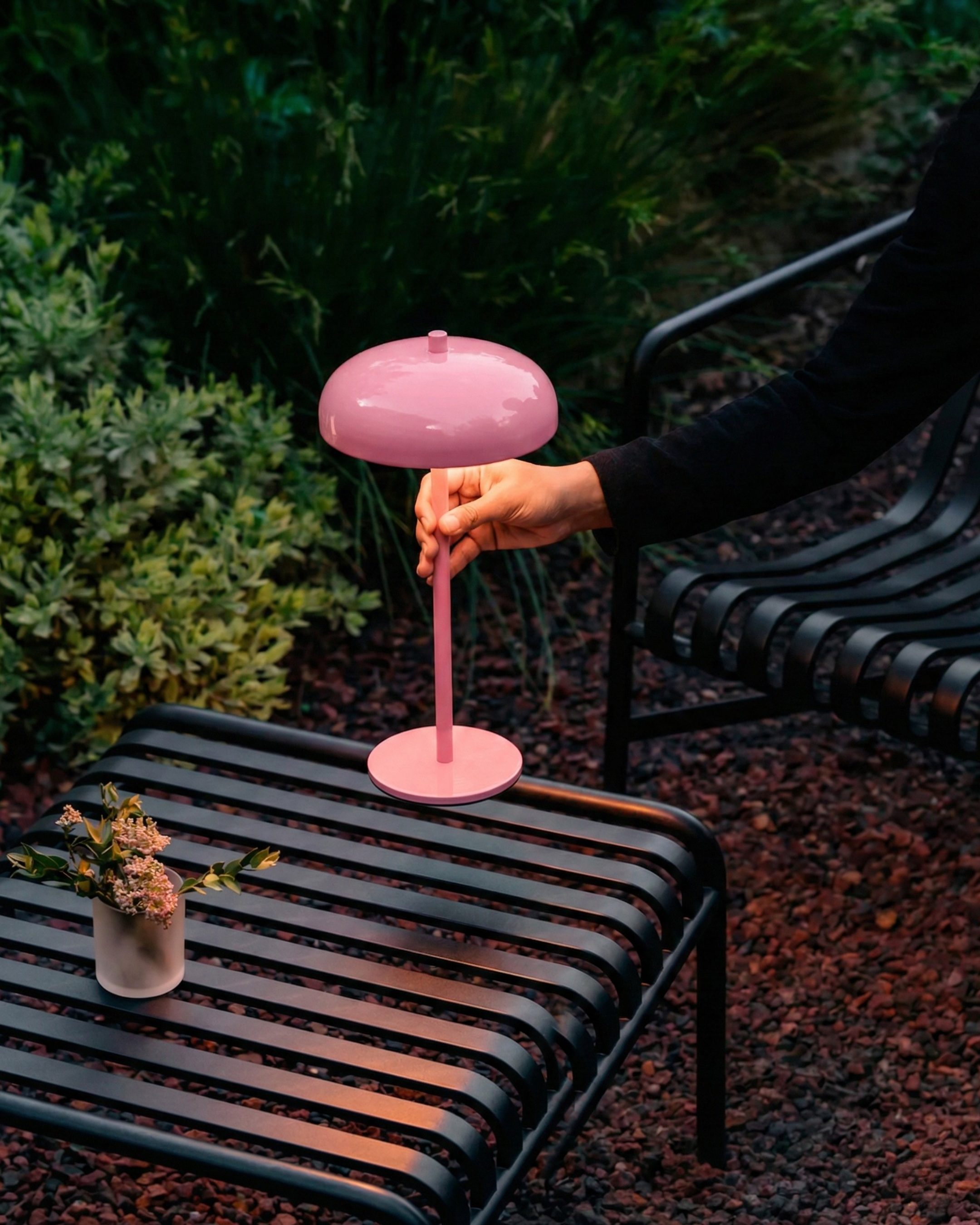 Nari – Wireless Table Lamp