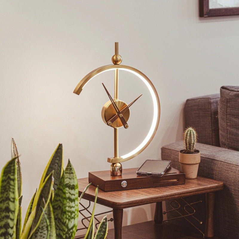 Navora – Wireless Lamp Clock Charger