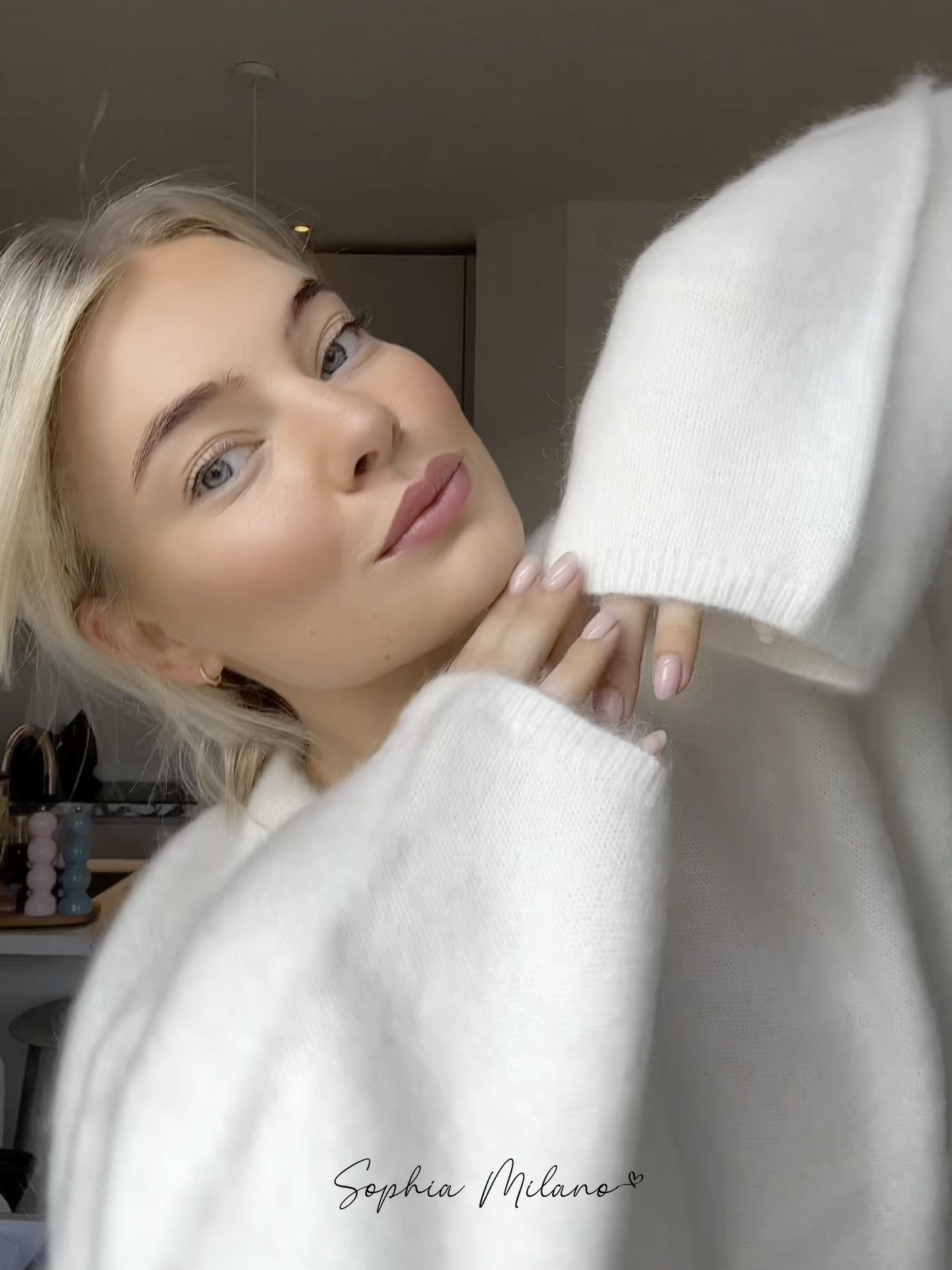 Ishara - Round Neck Sweater