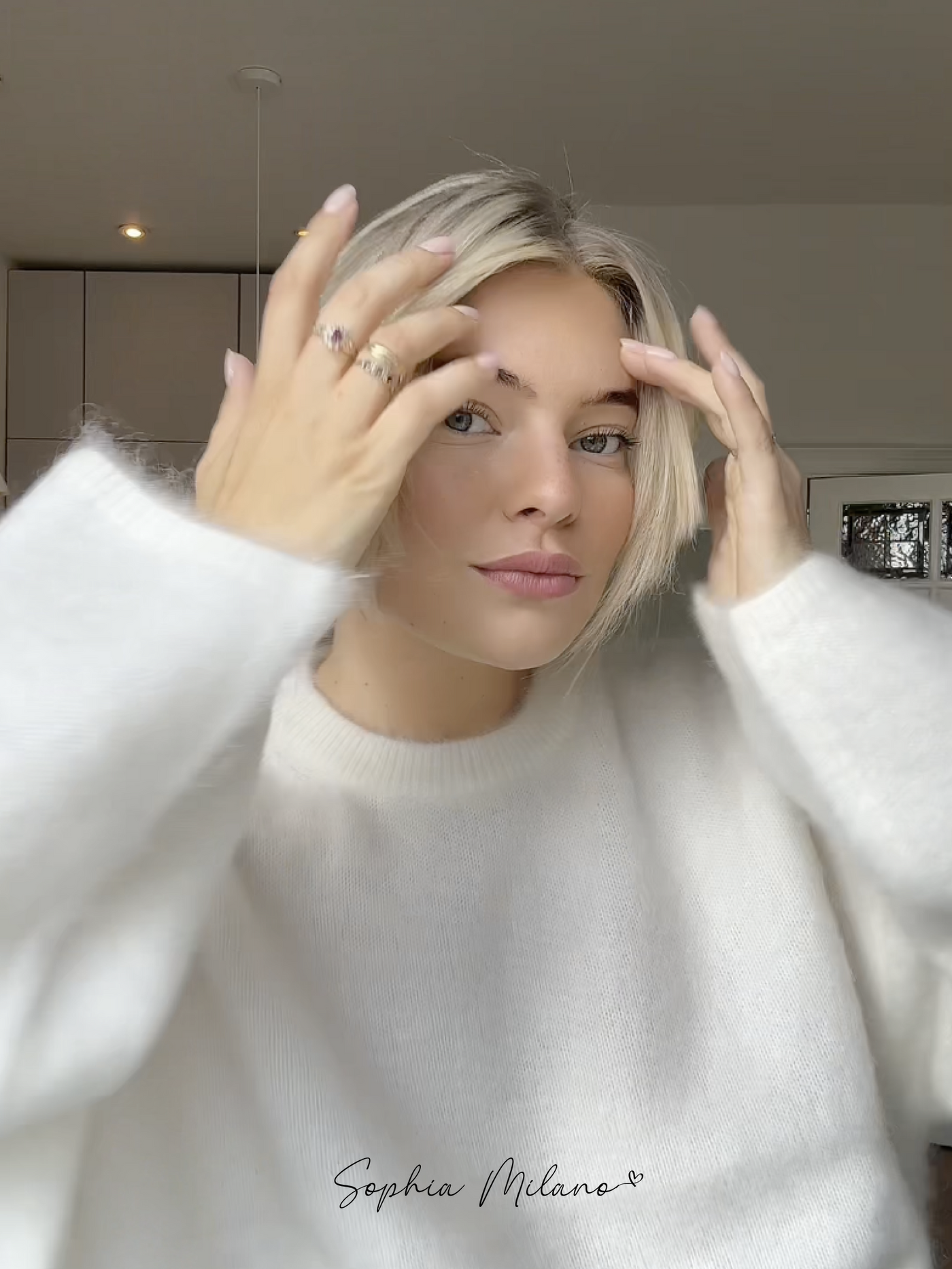 Ishara - Round Neck Sweater