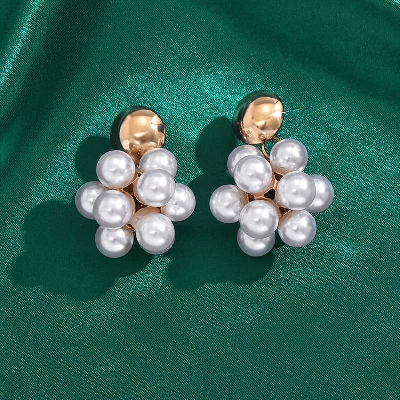 Yara | Luxe Statement Oorbellen met Parelontwerp