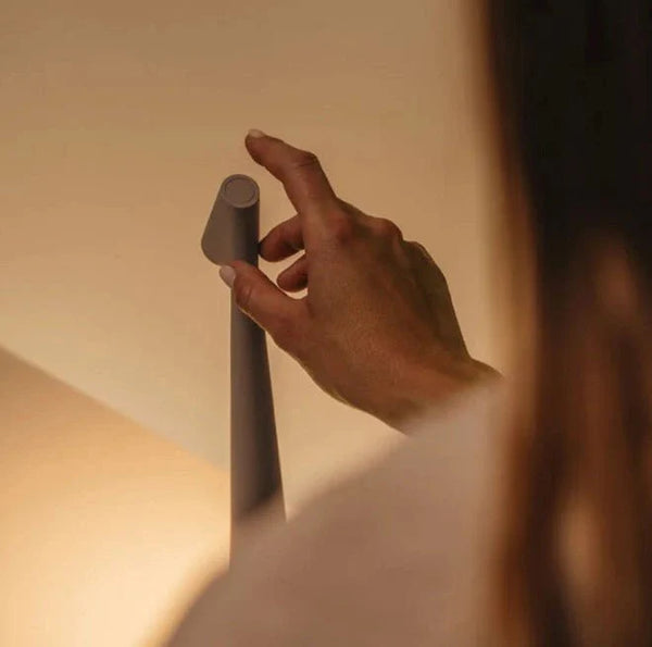 Velmora – Modern Minimalist Table Lamp