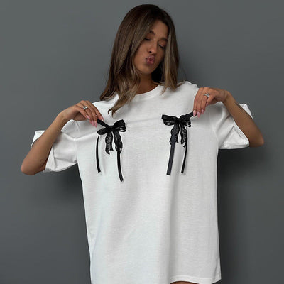 Zoe | Stijlvol Oversized T-Shirt met Elegante Strikdetails