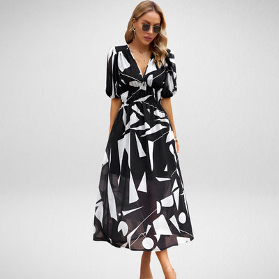 Lolita - Charmante jurk met V-hals