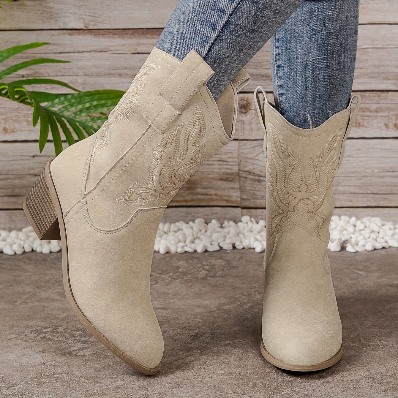 Lotte | Solid color chunky heel boots