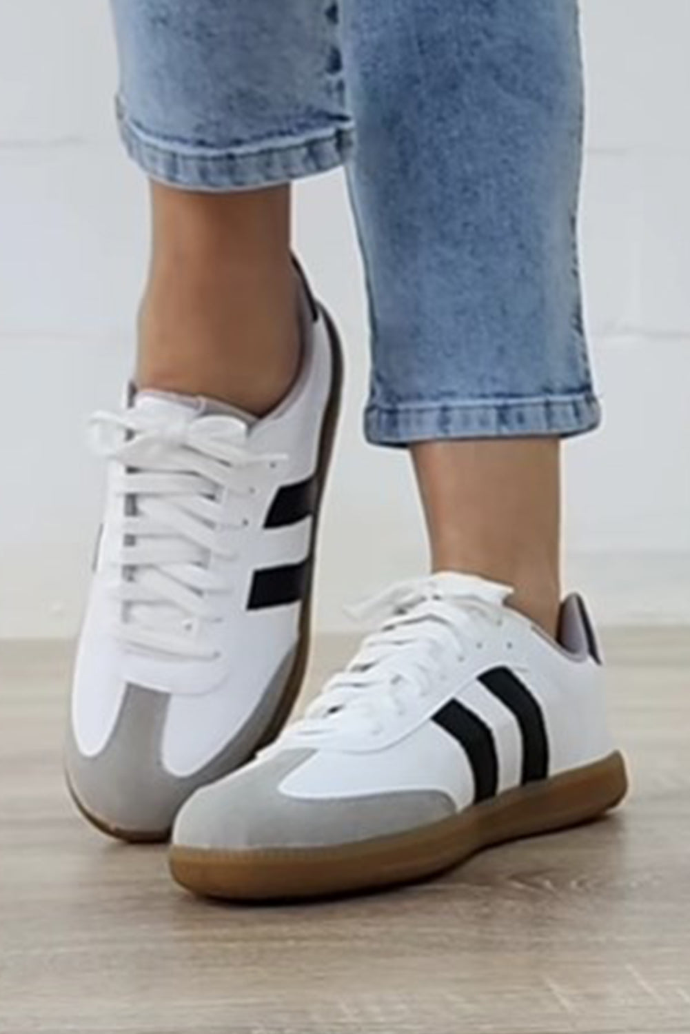 Katia - Striped flat lace-up sneakers