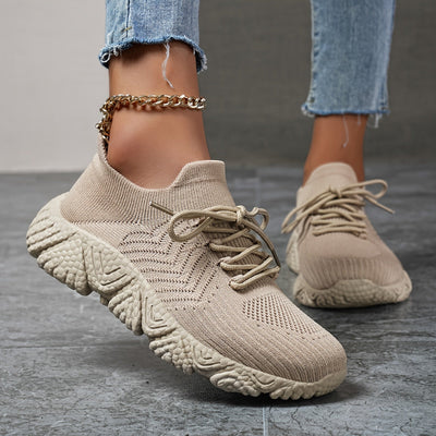 Sophie | Ademende lage sneakers in effen kleur