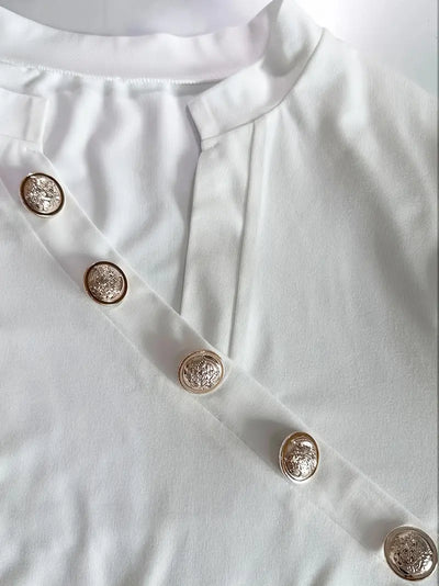 Finn | Blouse with asymmetrical buttons