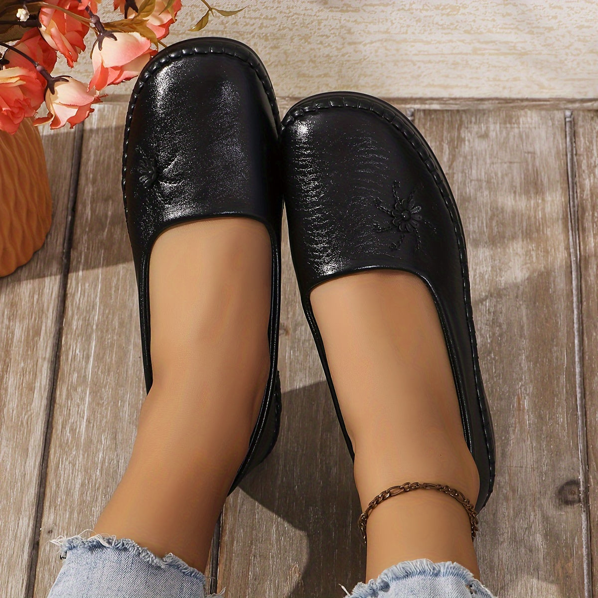 Sanne | Casual dames instappers met strikdetail