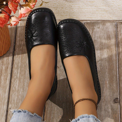 Sanne | Casual dames instappers met strikdetail