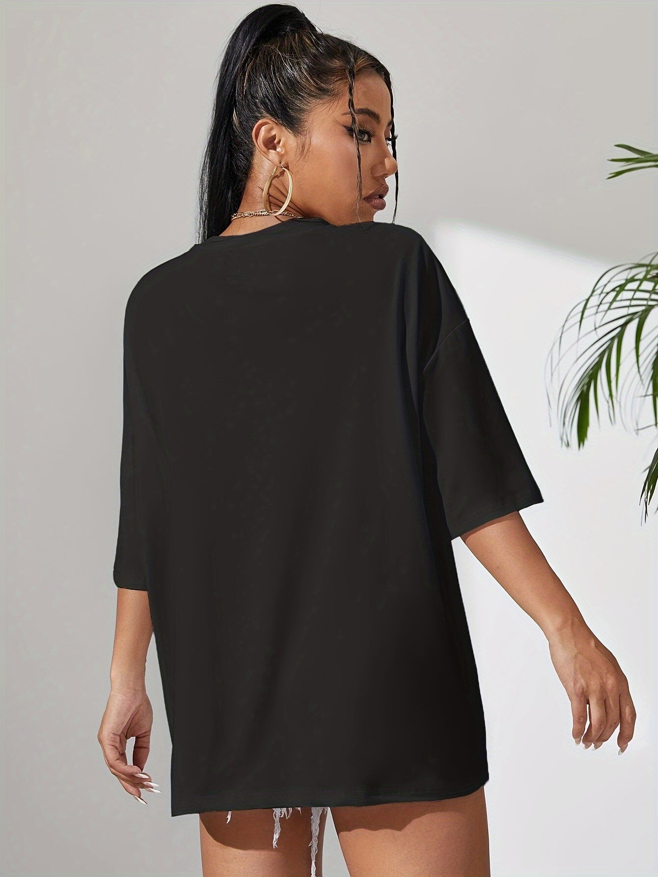 Sara | Sportief Y2K T-shirt in effen kleur met ronde hals en losse korte mouwen