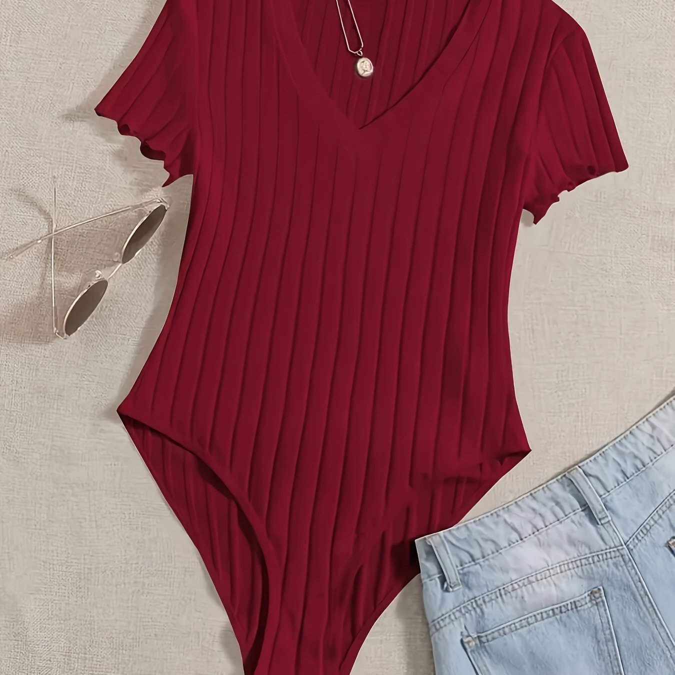 Evelien | Solid color V-neck bodysuit