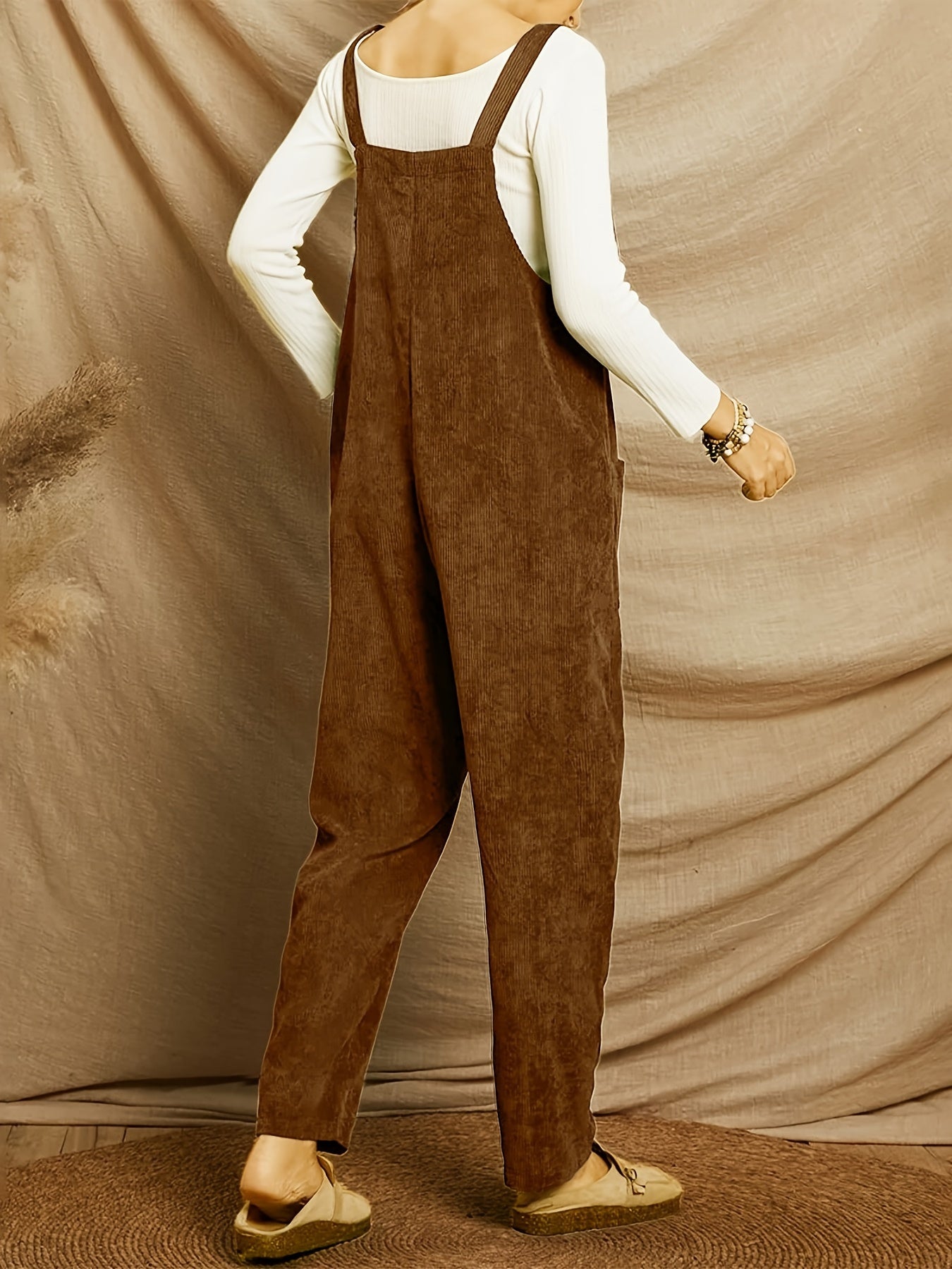 Emma | Sturdy corduroy jumpsuit with patch pockets