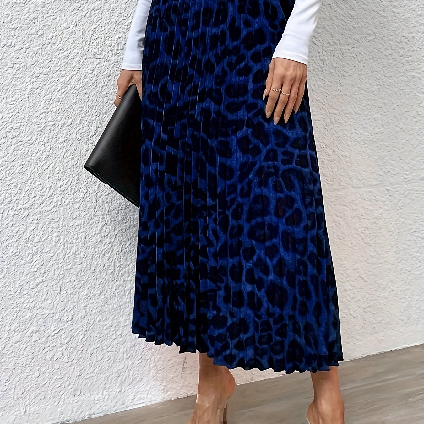 Lara | Pleated leopard print skirt with high waist
