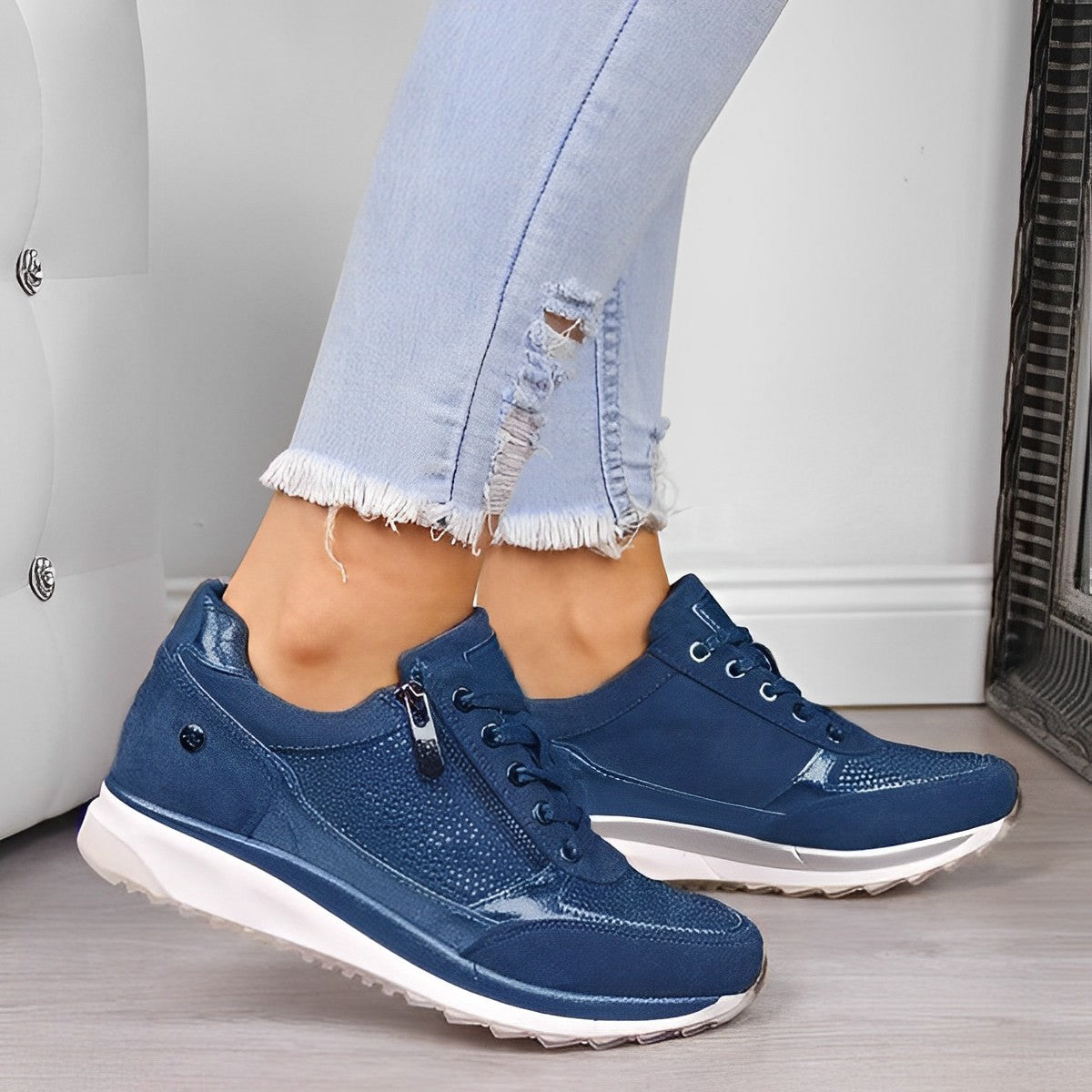 Eliana | Zippered sneakers 