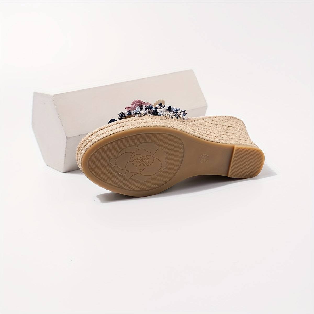 Luna | Women's floral espadrilles with wedge heel