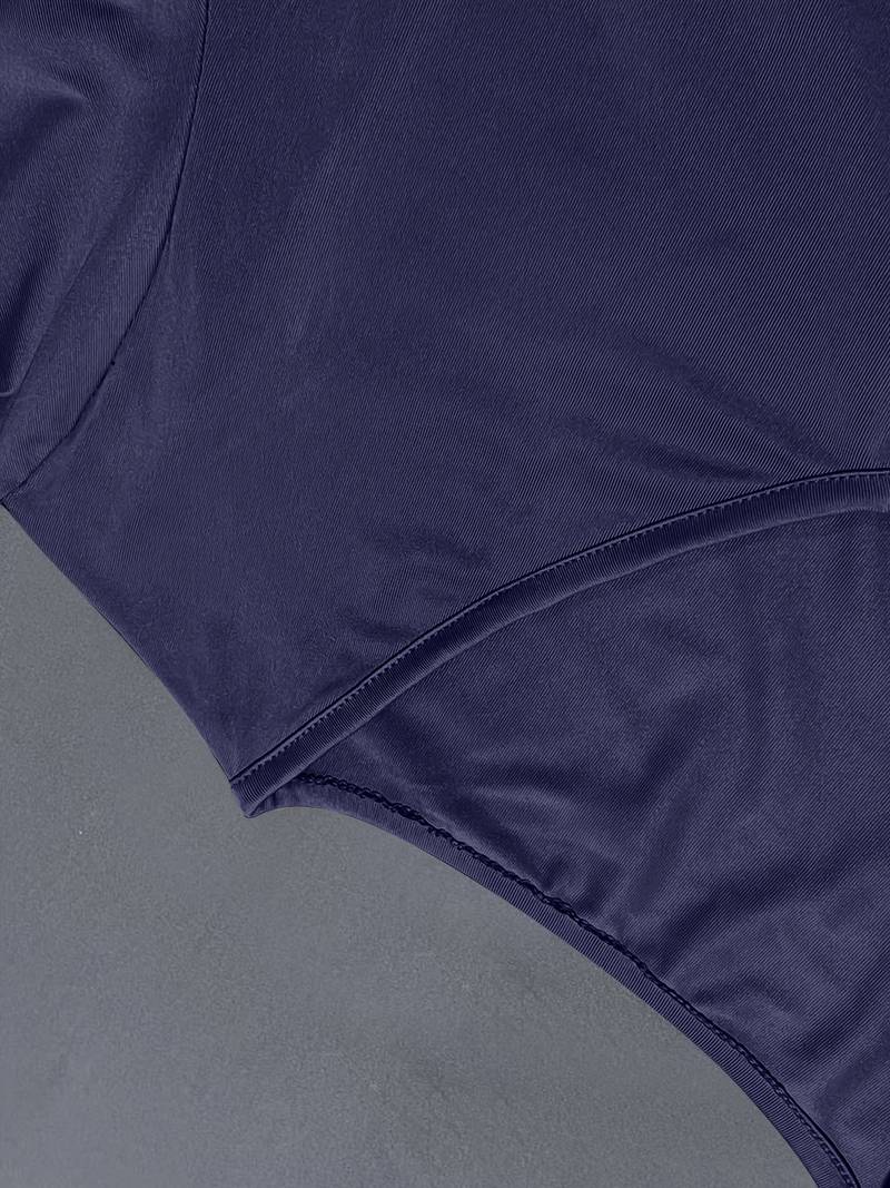 Julia | Long-sleeved top with a V-neck