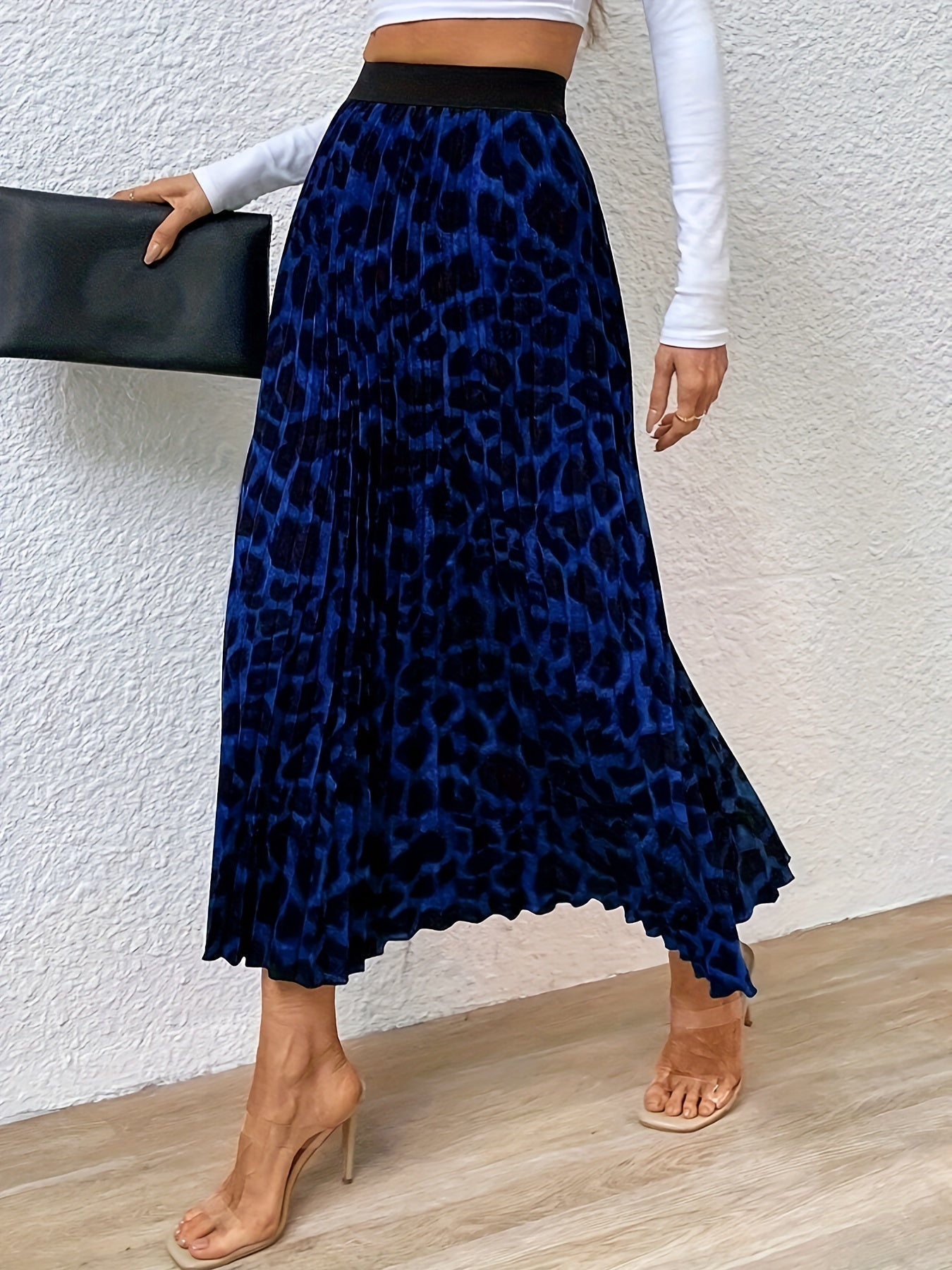 Lara | Pleated leopard print skirt with high waist
