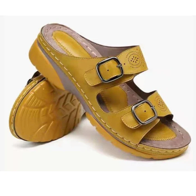 Amira – Geperforeerde Buckle Sandalen