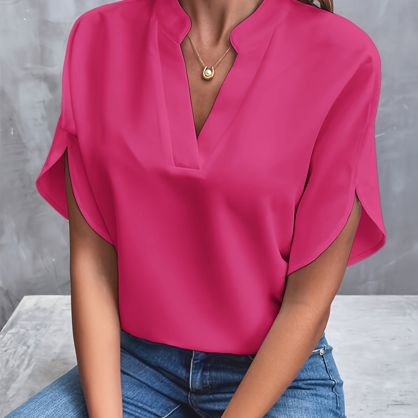 Lotte | Plain blouse with notch