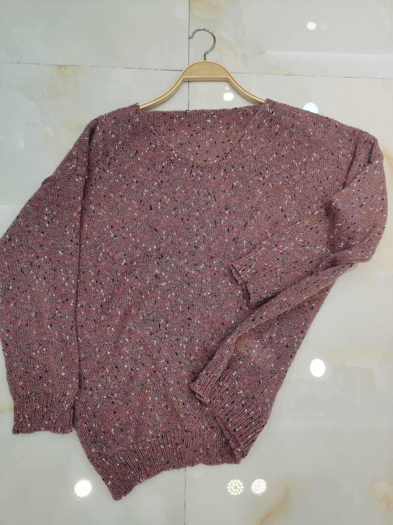 Fien | Knitted sweater with multi-colored wool