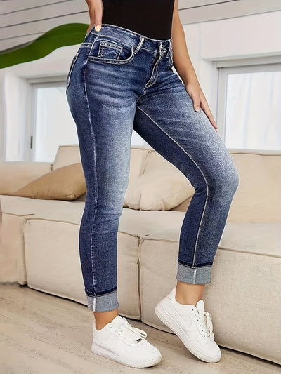 Lotte | Stretchy butterfly-embroidered slim-fit jeans with straight legs