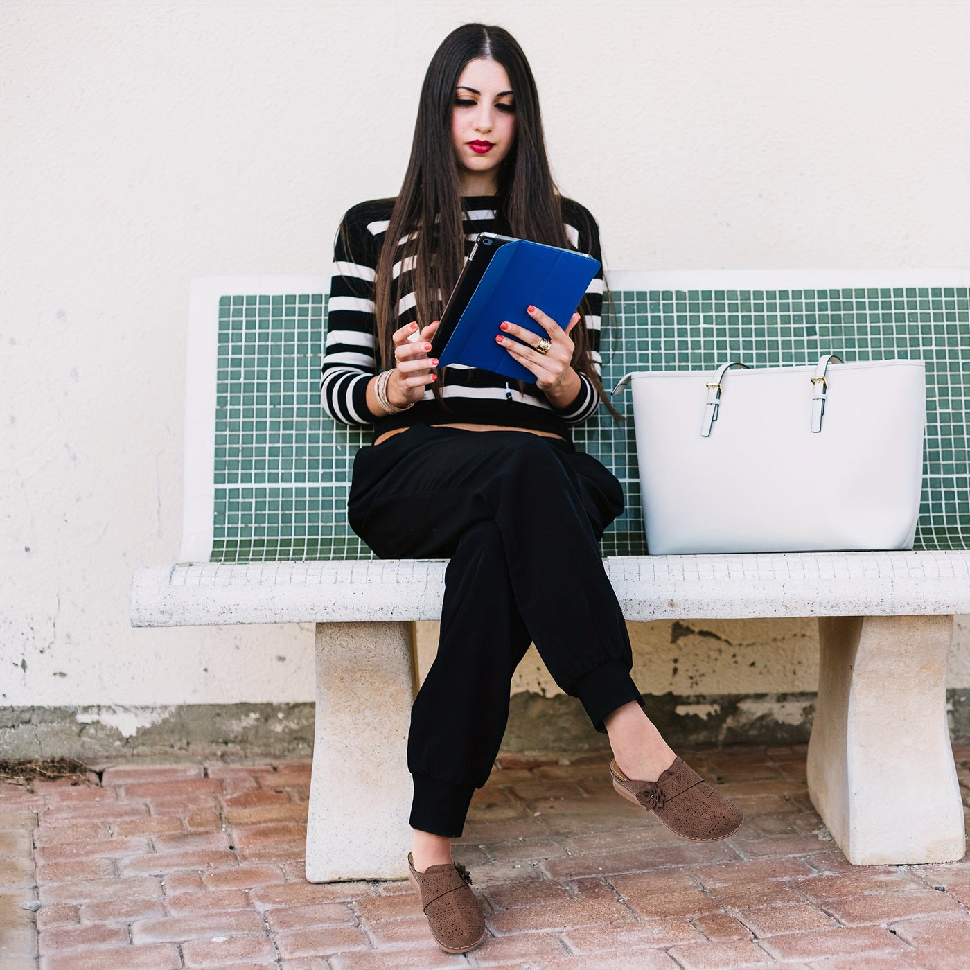 Lotte | Women's platform wedge heels with floral decoration