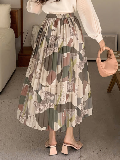 Lotte | Elegant allover print pleated A-line skirt