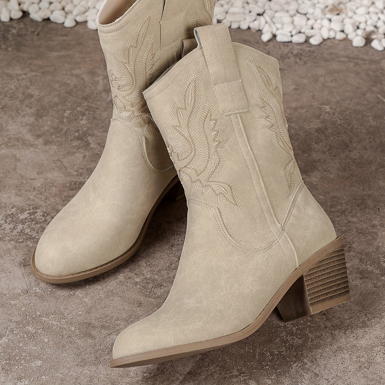 Lotte | Solid color chunky heel boots