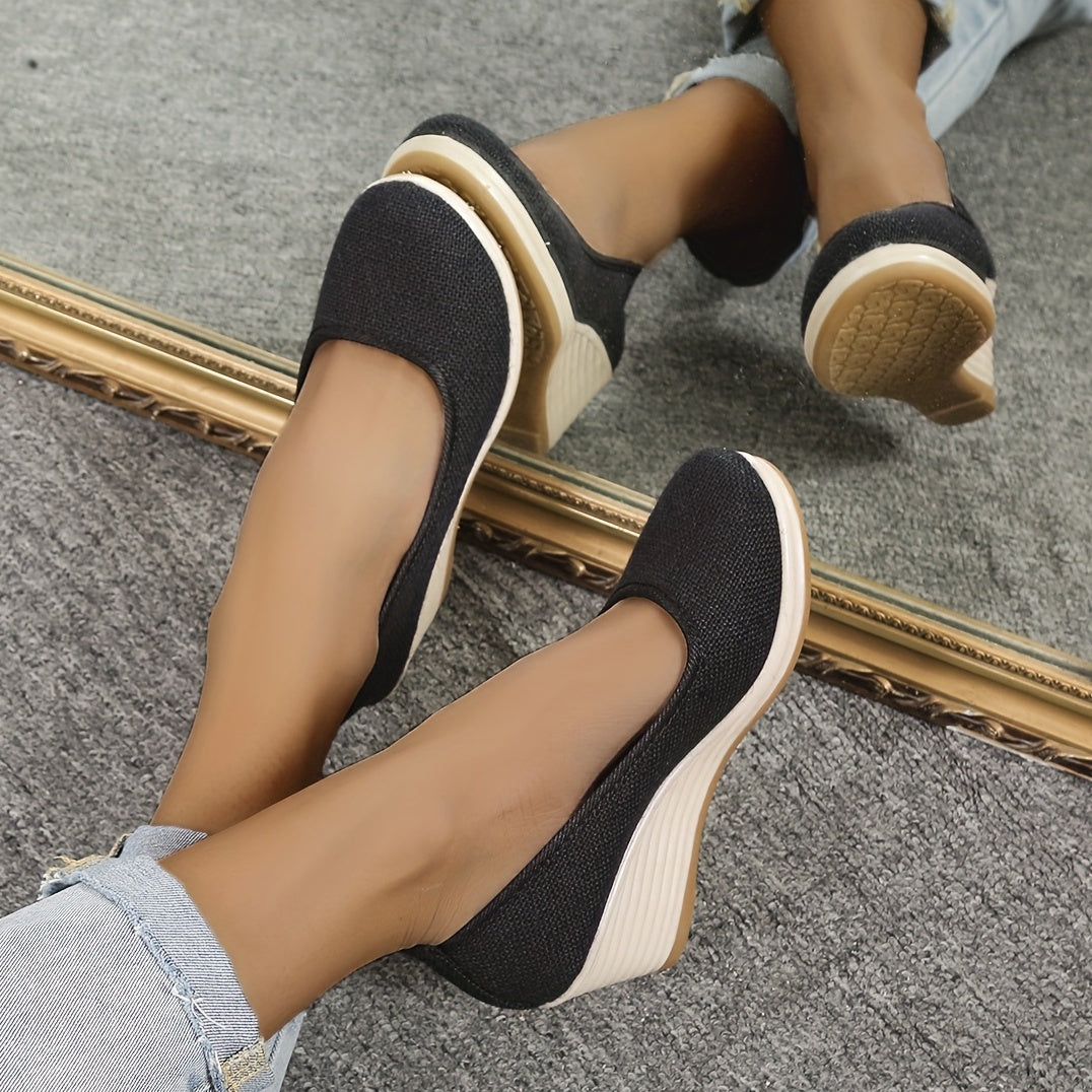 Femke | Breathable slip-on wedge shoes