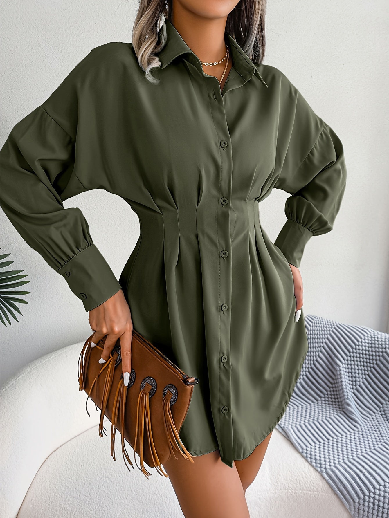 Lara | Casual overhemdjurk met geplooide taille en lantaarnmouwen