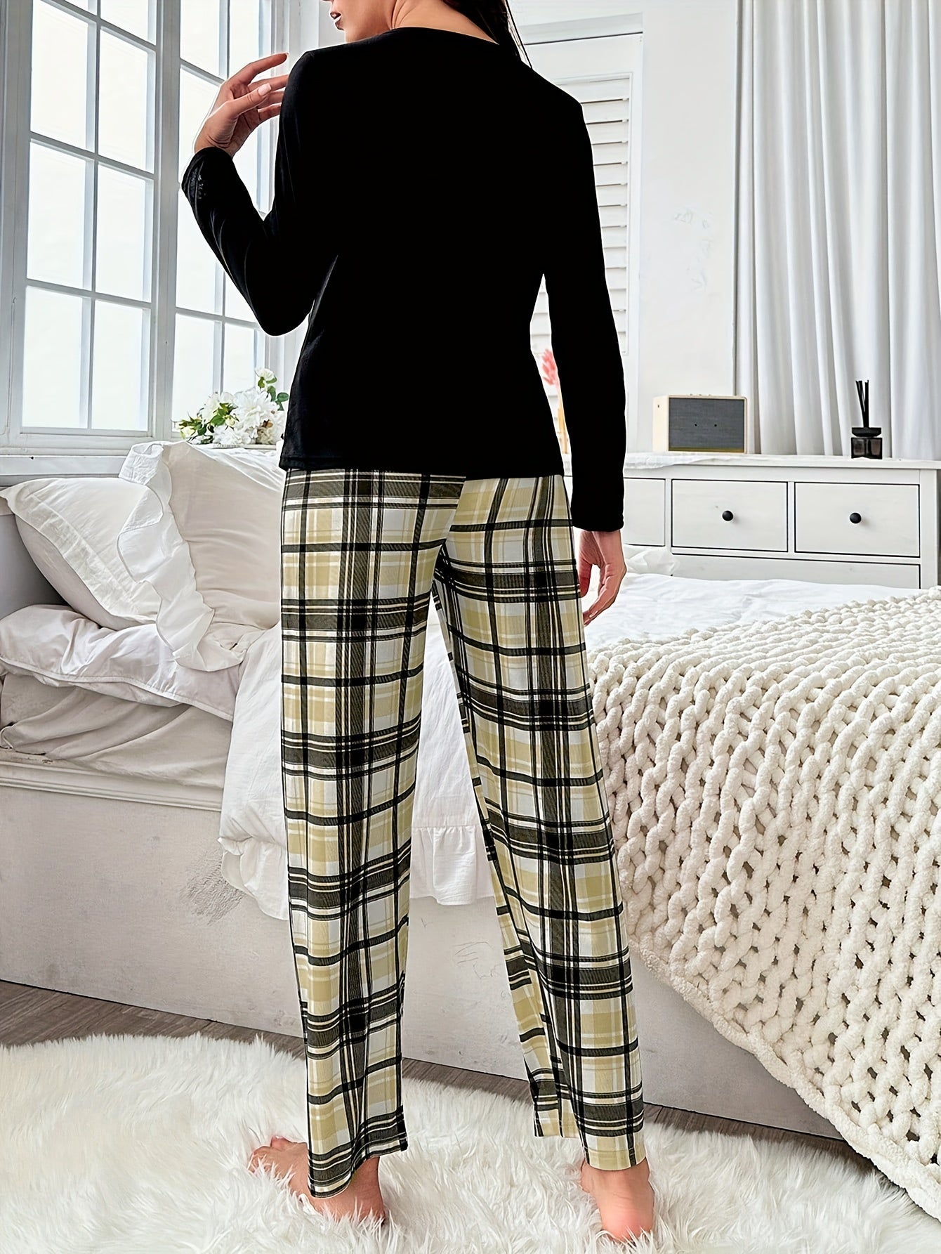 Sophie | Geruite pyjama set met lange mouwen en elastische broek