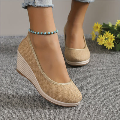 Femke | Breathable slip-on wedge shoes