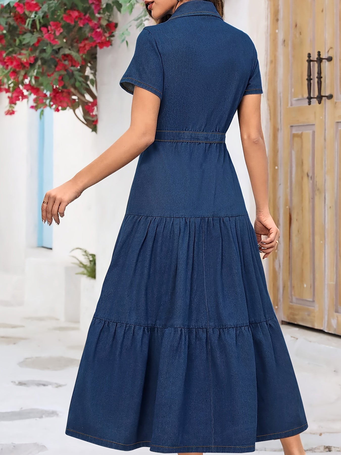 Lara | Effen gewassen blauwe midi denim jurk