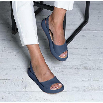 Elegant women's sandals with open platform