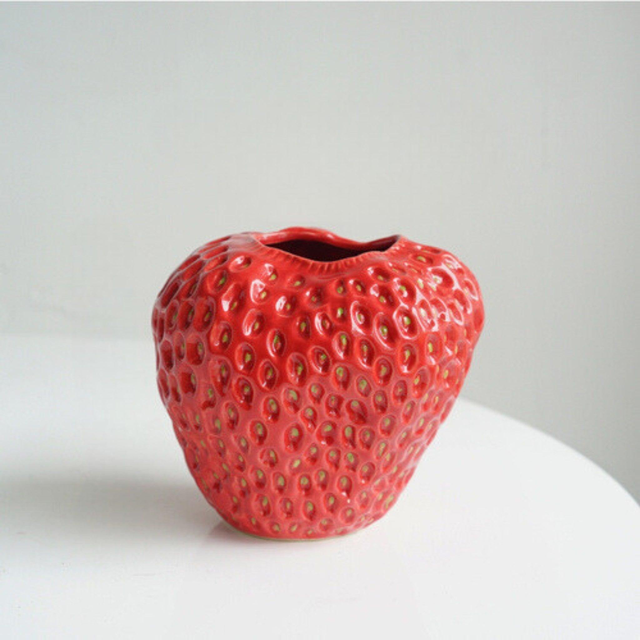 Sirelan - Strawberry Ceramic Decorative Vase