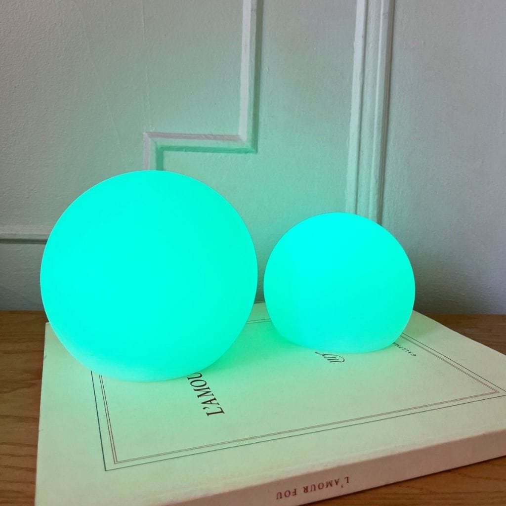 Lunoré – Cordless LED Globe Moon Table Lamp
