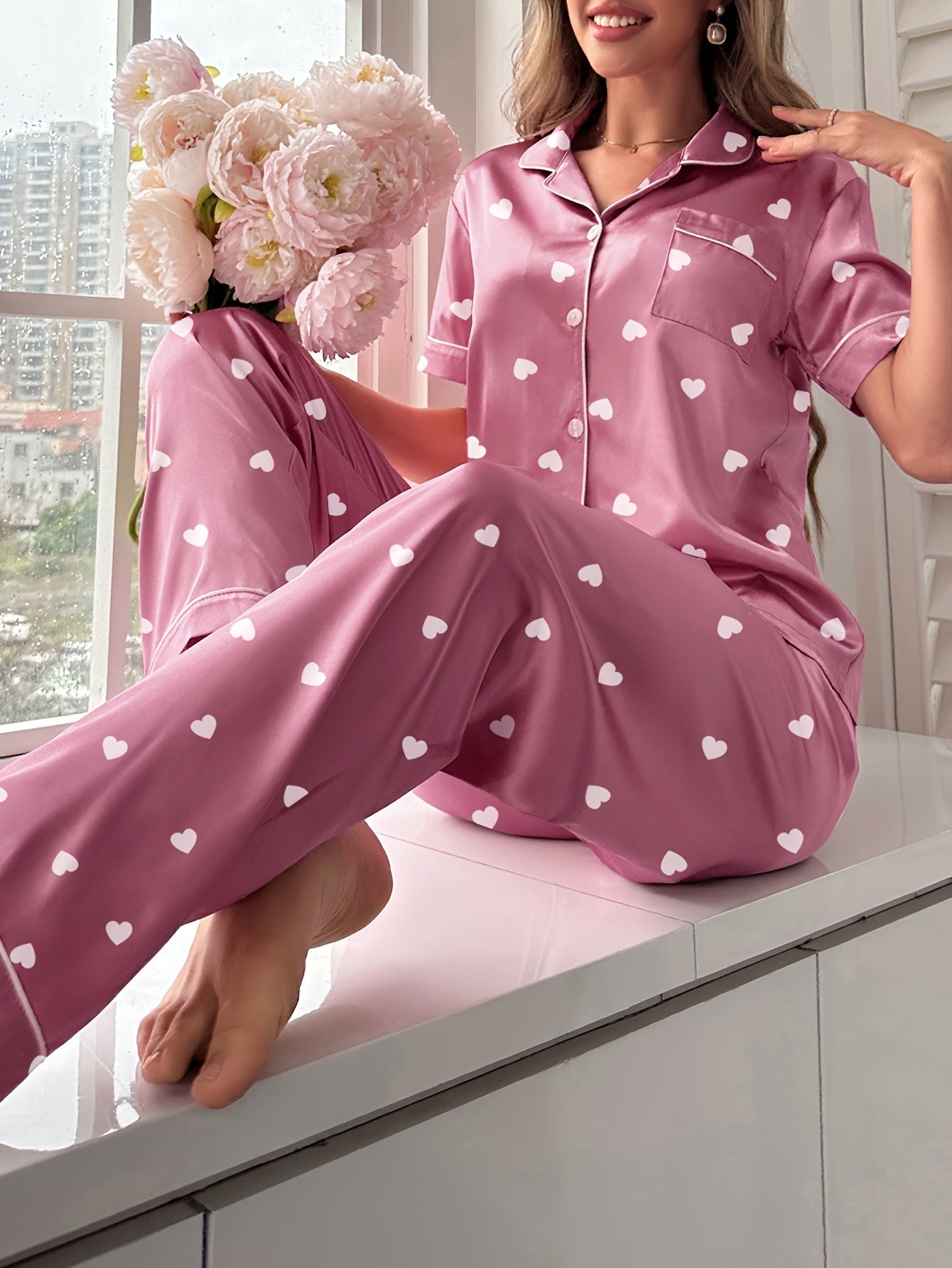 Lotte | Satin pajama set with short sleeves and elastic pants
