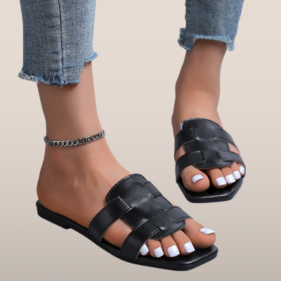 Lotte – Open Slippers with Braided Strap